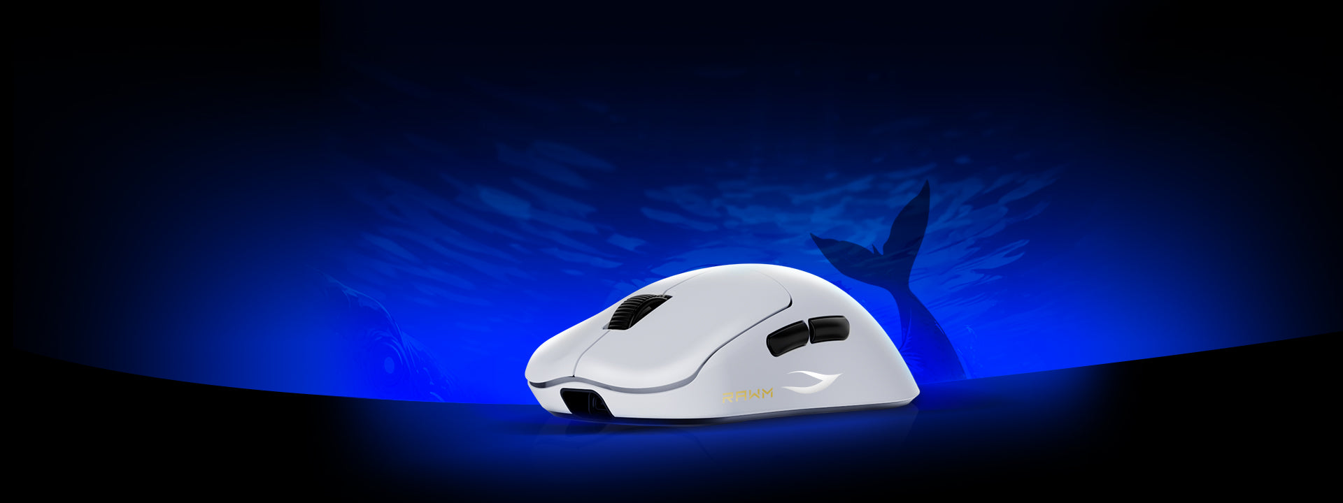 compact claw grip gaming mouse