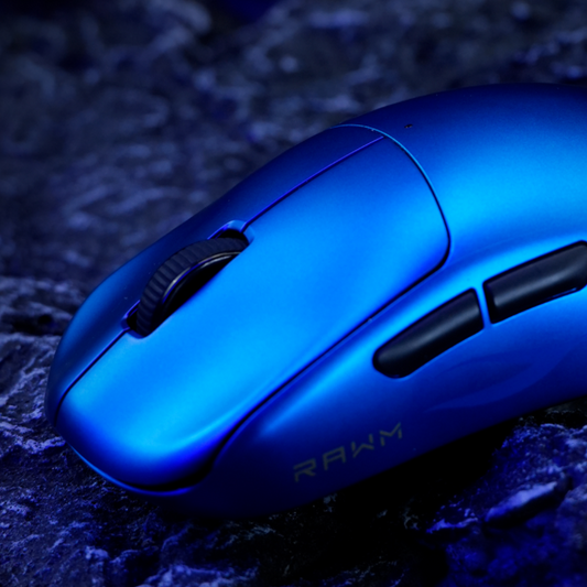 professional gaming mouse with precise tracking